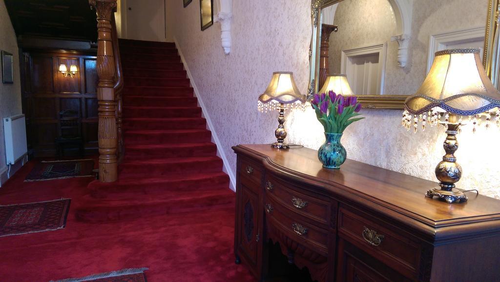Lochinver Guesthouse Эр Экстерьер фото