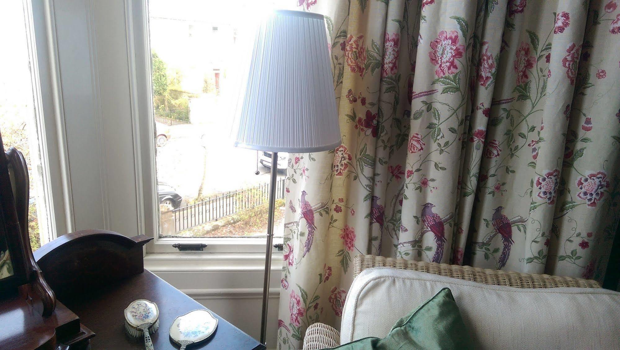 Lochinver Guesthouse Эр Экстерьер фото