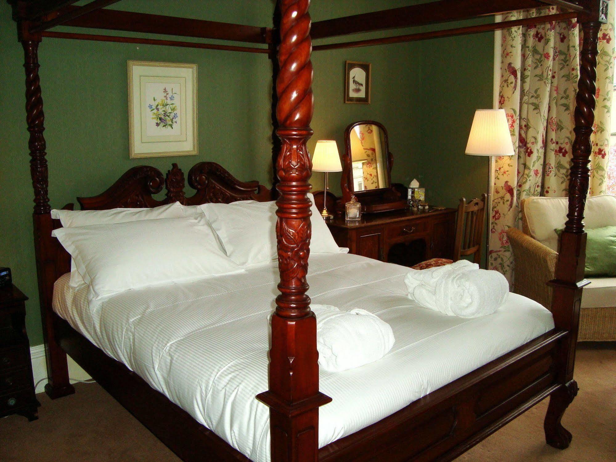 Lochinver Guesthouse Эр Экстерьер фото